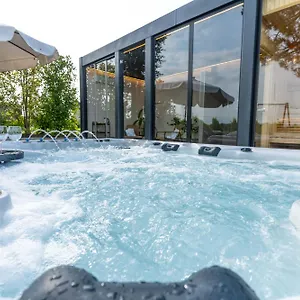 https://agriturismo-colle-dei-pivi.it-lombardy.com